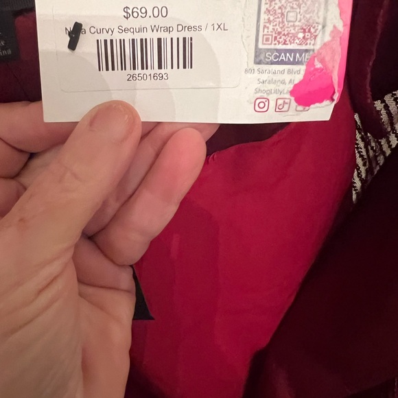 NWT RED SEQUINED  DRESS. Beautiful for Christmas, Valentines or just going out. - Picture 7 of 7